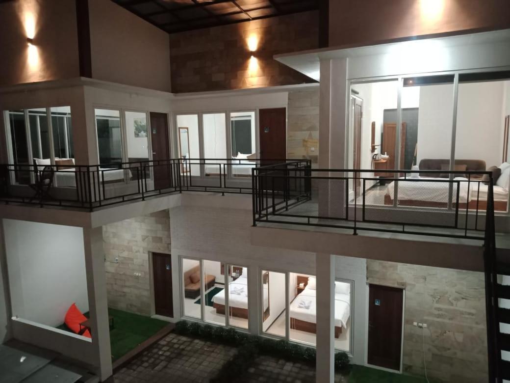 Cahaya 1 Guest House Songgoriti Buitenkant foto